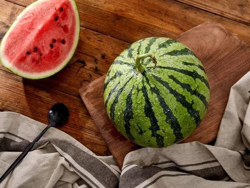 上海吃瓜小组,揭秘沪上美食圈的那些事儿