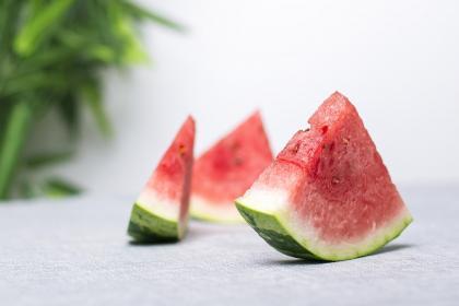 梦见我在吃瓜,揭秘“吃瓜”背后的神秘寓意